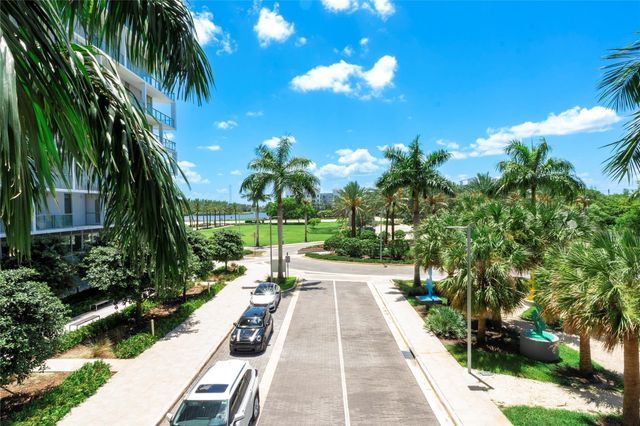 2000 METROPICA Way 216, Sunrise, FL 33323