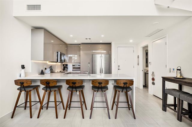 2000 METROPICA Way 216, Sunrise, FL 33323