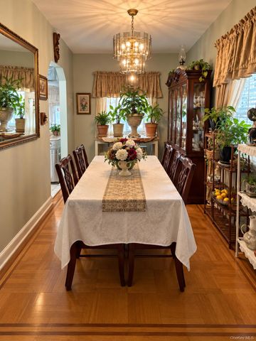 3619 Laconia Avenue, Bronx, NY 10469