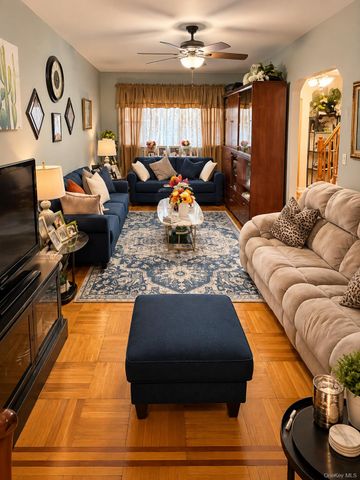 3619 Laconia Avenue, Bronx, NY 10469