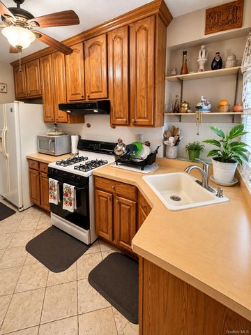3619 Laconia Avenue, Bronx, NY 10469