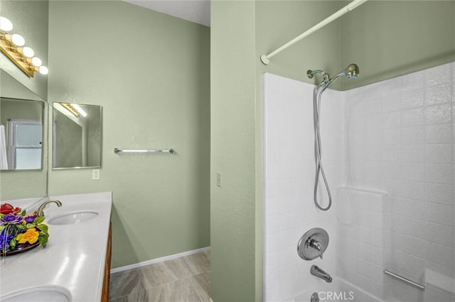37230 45th St E E, Palmdale, CA 93552