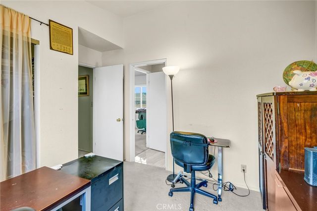 37230 45th St E E, Palmdale, CA 93552