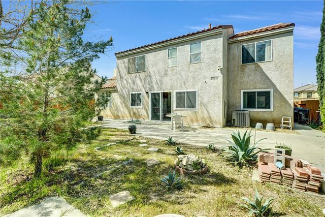 37230 45th St E E, Palmdale, CA 93552