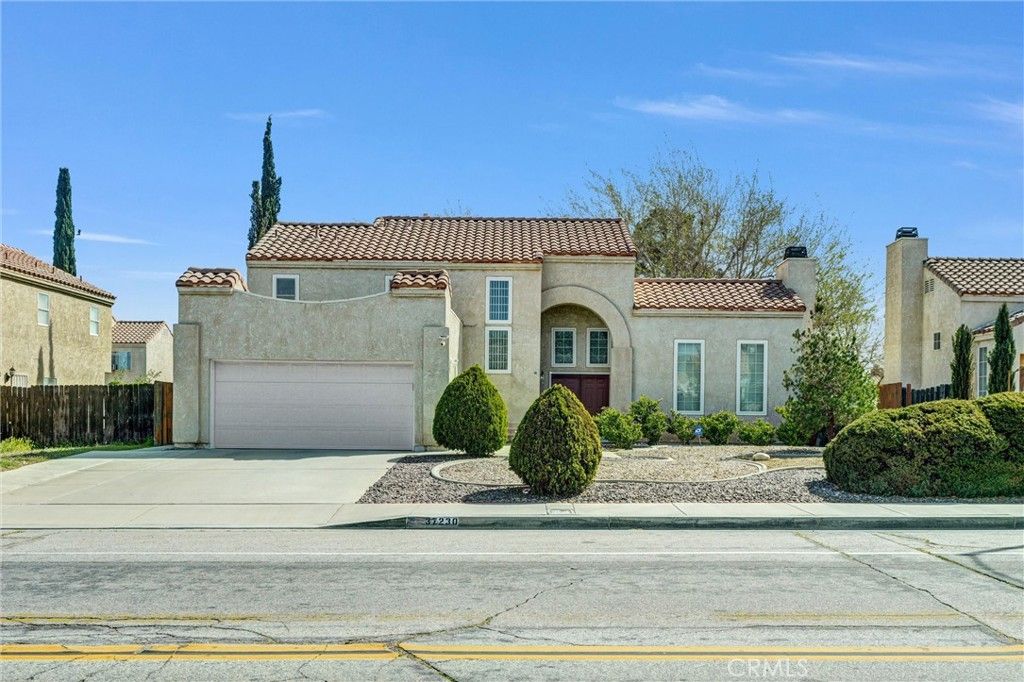 37230 45th St E E, Palmdale, CA 93552