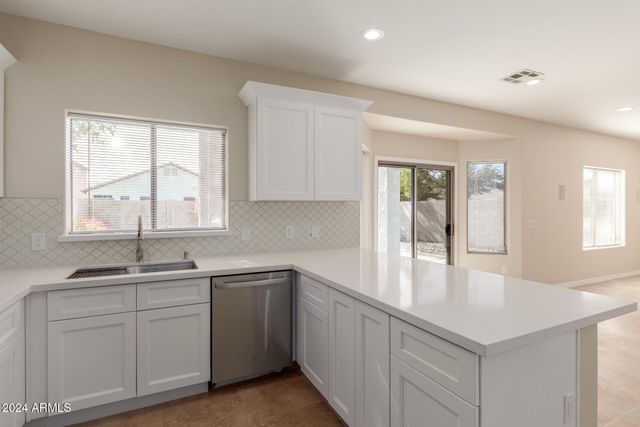 1105 E WONG Way, Phoenix, AZ 85040