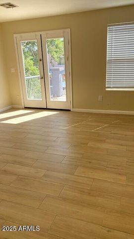 1105 E WONG Way, Phoenix, AZ 85040