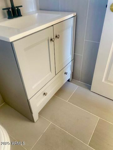 1105 E WONG Way, Phoenix, AZ 85040