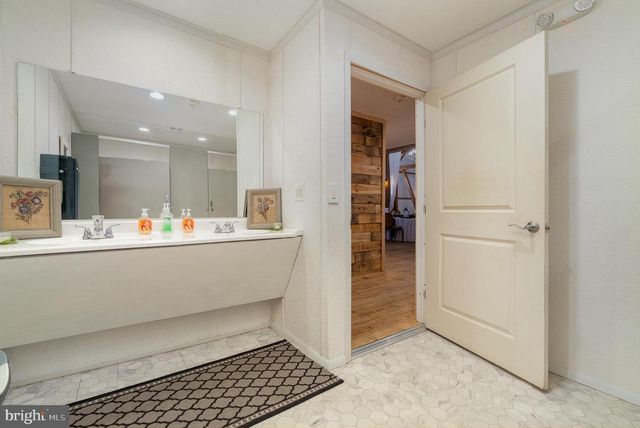 1554 WILLIAMS GROVE RD, Mechanicsburg, PA 17055