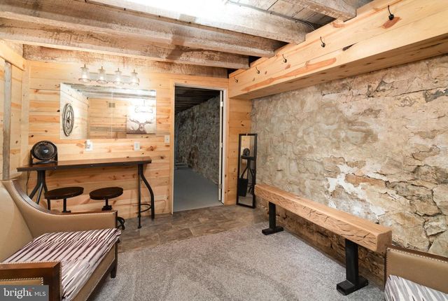 1554 WILLIAMS GROVE RD, Mechanicsburg, PA 17055