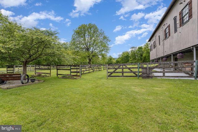 1554 WILLIAMS GROVE RD, Mechanicsburg, PA 17055