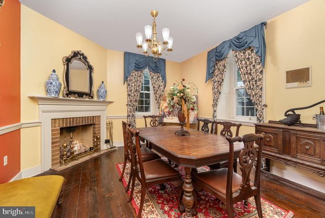 1554 WILLIAMS GROVE RD, Mechanicsburg, PA 17055