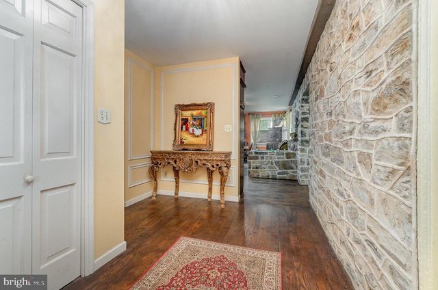 1554 WILLIAMS GROVE RD, Mechanicsburg, PA 17055