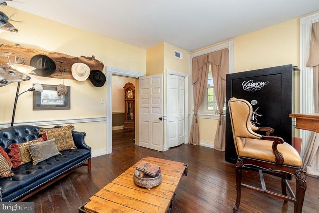 1554 WILLIAMS GROVE RD, Mechanicsburg, PA 17055