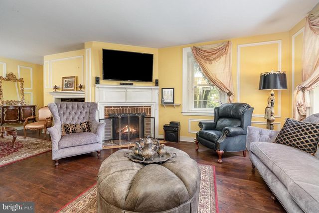 1554 WILLIAMS GROVE RD, Mechanicsburg, PA 17055