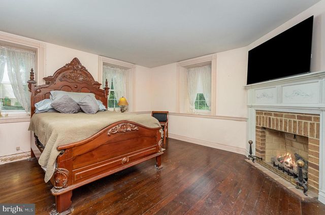 1554 WILLIAMS GROVE RD, Mechanicsburg, PA 17055