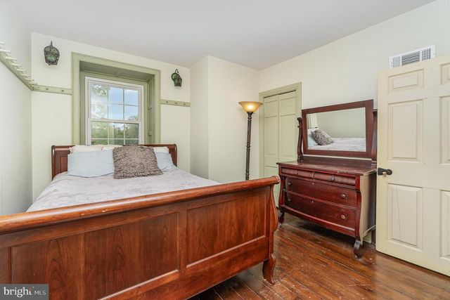 1554 WILLIAMS GROVE RD, Mechanicsburg, PA 17055