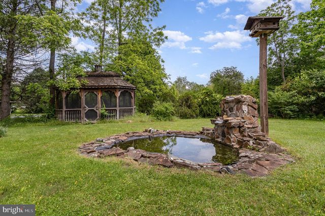 1554 WILLIAMS GROVE RD, Mechanicsburg, PA 17055