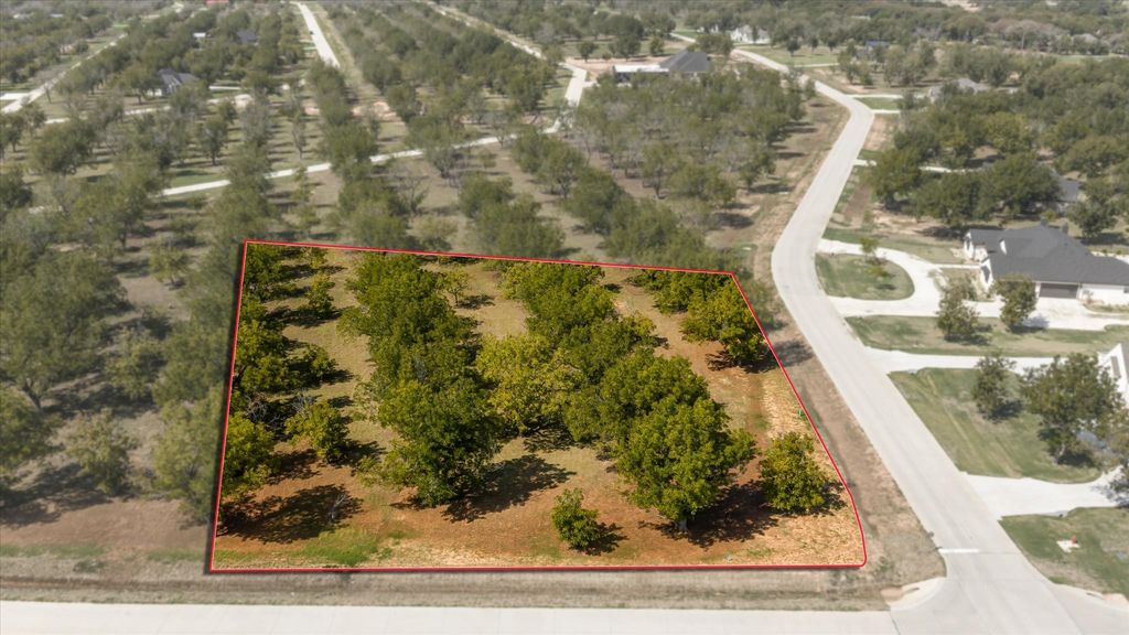 2013 Skylane Drive, Granbury, TX 76049 — exterior