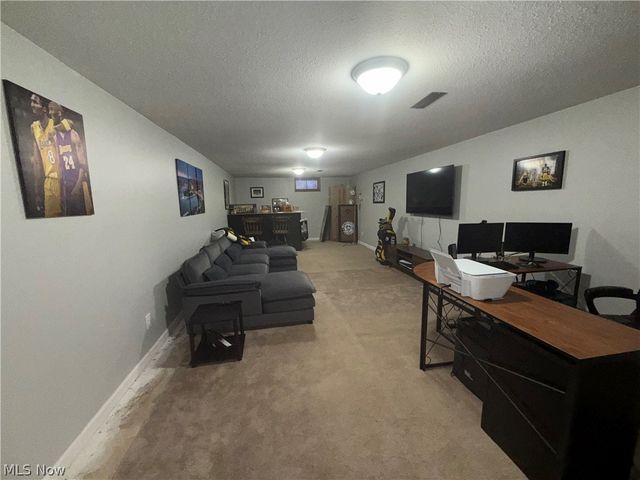 1188 Pfeifer Drive, Zanesville, OH 43701