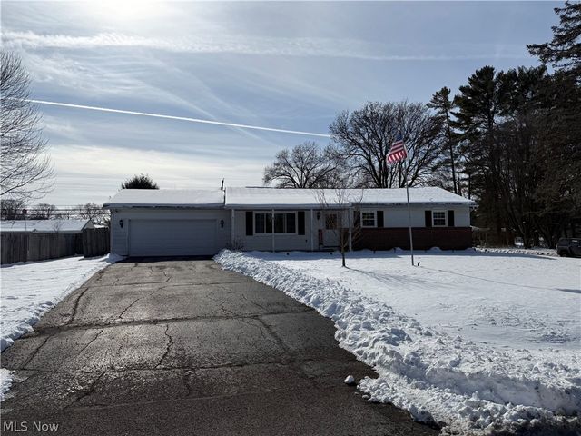 1188 Pfeifer Drive, Zanesville, OH 43701