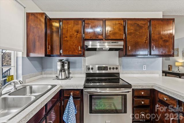 2036 Killarney Place, Charlotte, NC 28262