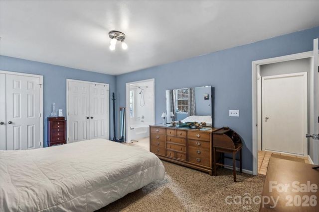 2036 Killarney Place, Charlotte, NC 28262