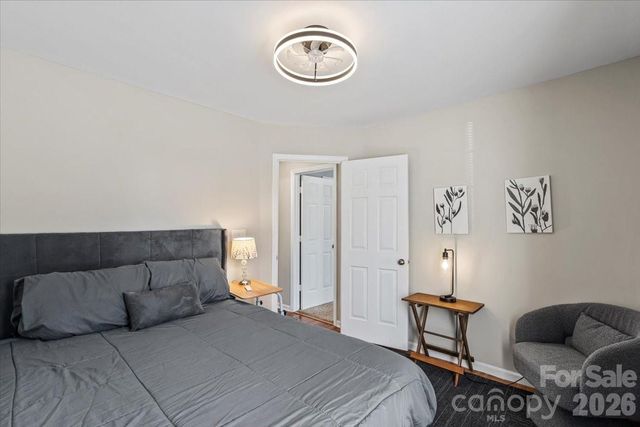 2036 Killarney Place, Charlotte, NC 28262