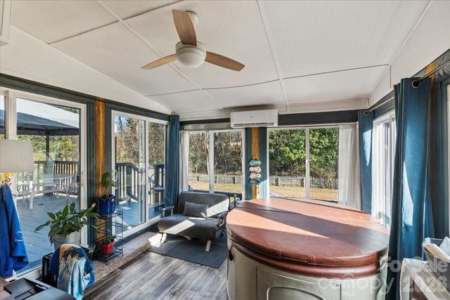 2036 Killarney Place, Charlotte, NC 28262