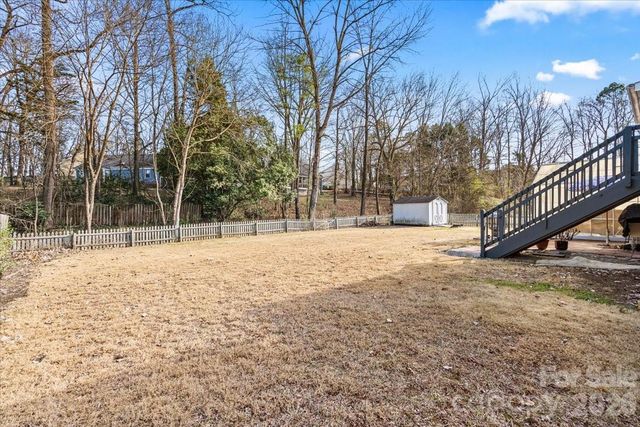 2036 Killarney Place, Charlotte, NC 28262