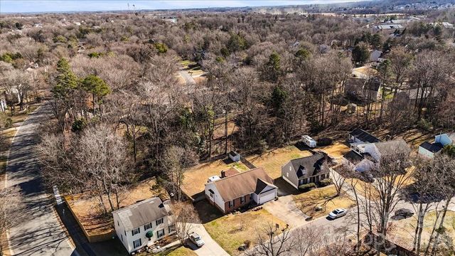 2036 Killarney Place, Charlotte, NC 28262