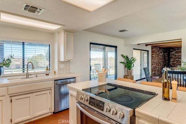 1225 Santa Rita, Templeton, CA 93465