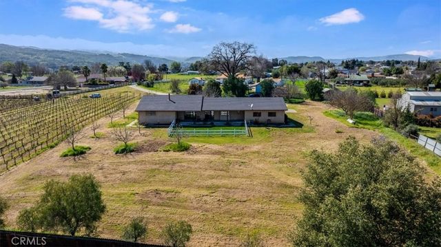 1225 Santa Rita, Templeton, CA 93465