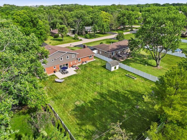 14226 S Chickasaw Trail, Homer Glen, IL 60491