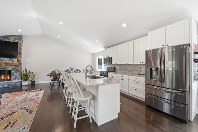 14226 S Chickasaw Trail, Homer Glen, IL 60491