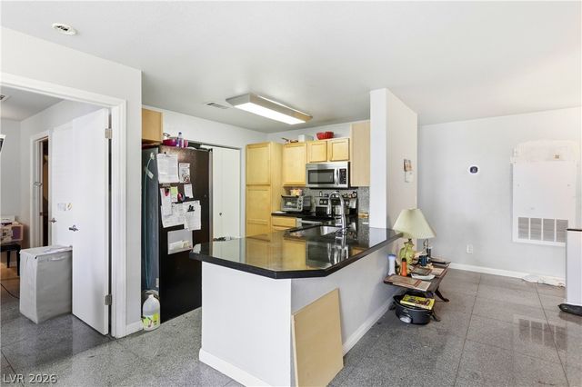 3150 Soft Breezes Dr 1205, Las Vegas, NV 89128