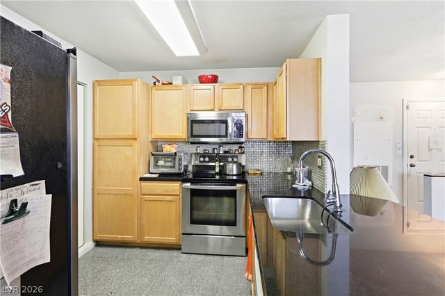 3150 Soft Breezes Dr 1205, Las Vegas, NV 89128