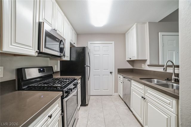 7885 West Flamingo Road 2041, Las Vegas, NV 89147