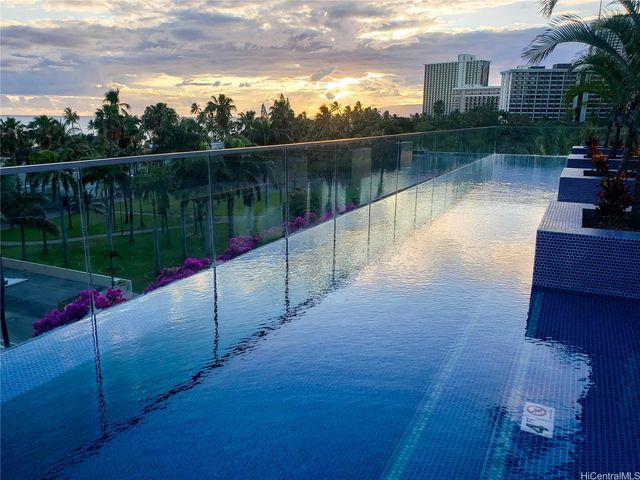 223 Saratoga Road 1312, Honolulu, HI 96815