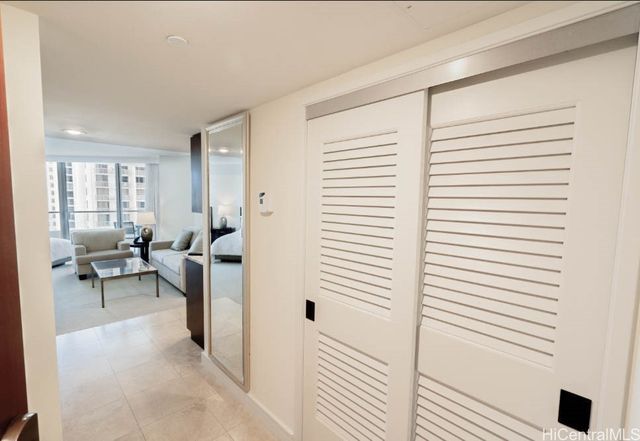 223 Saratoga Road 1312, Honolulu, HI 96815