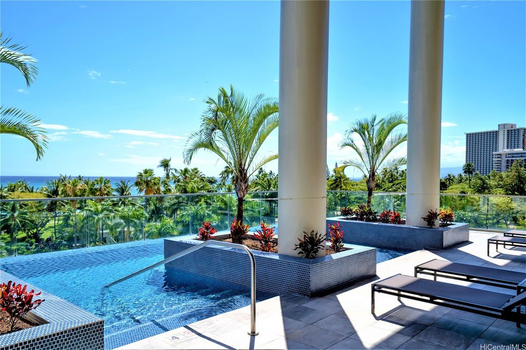 223 Saratoga Road 1312, Honolulu, HI 96815