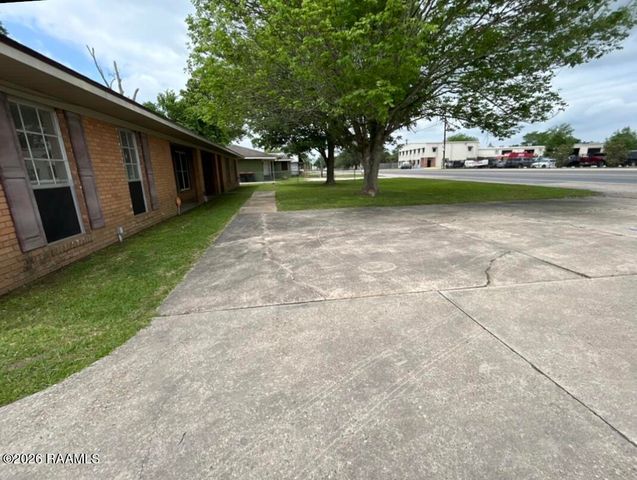 2116 Carmel Drive, Lafayette, LA 70501
