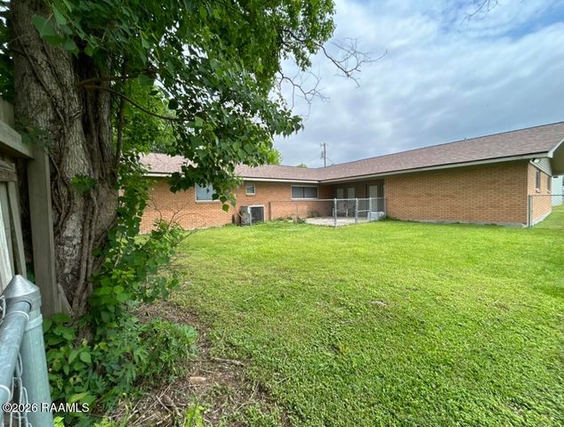 2116 Carmel Drive, Lafayette, LA 70501