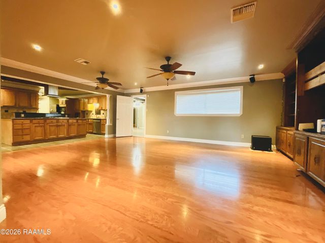 2116 Carmel Drive, Lafayette, LA 70501