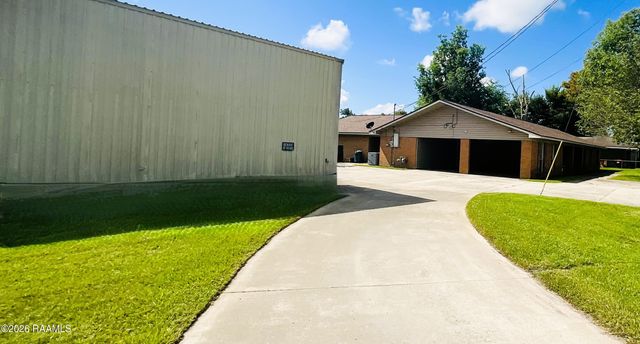 2116 Carmel Drive, Lafayette, LA 70501