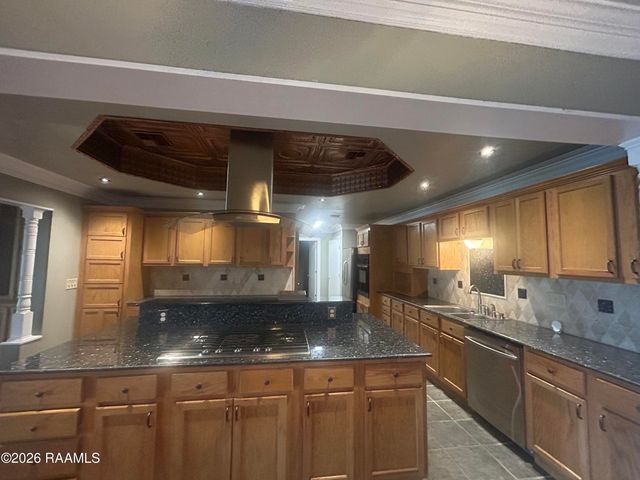2116 Carmel Drive, Lafayette, LA 70501
