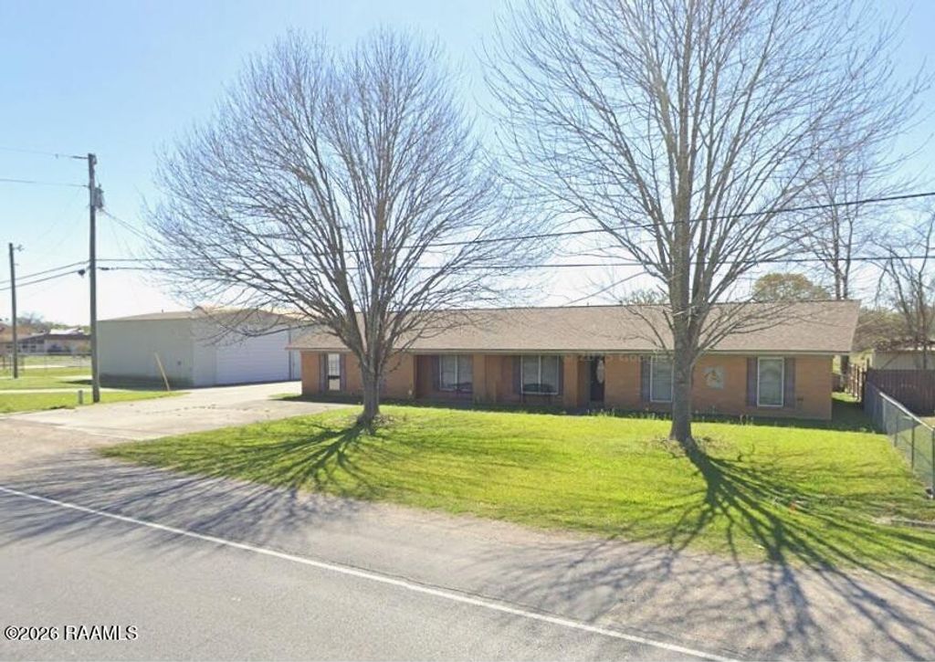 2116 Carmel Drive, Lafayette, LA 70501