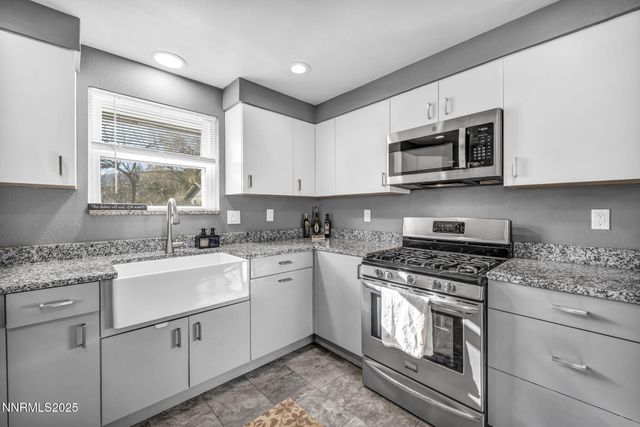 1216 Enterprize Way, Carson City, NV 89703