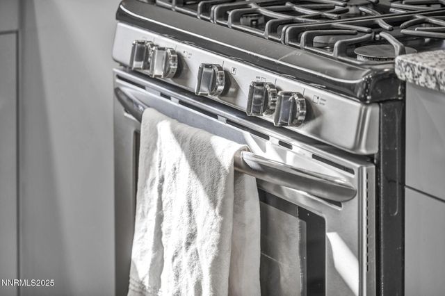 1216 Enterprize Way, Carson City, NV 89703