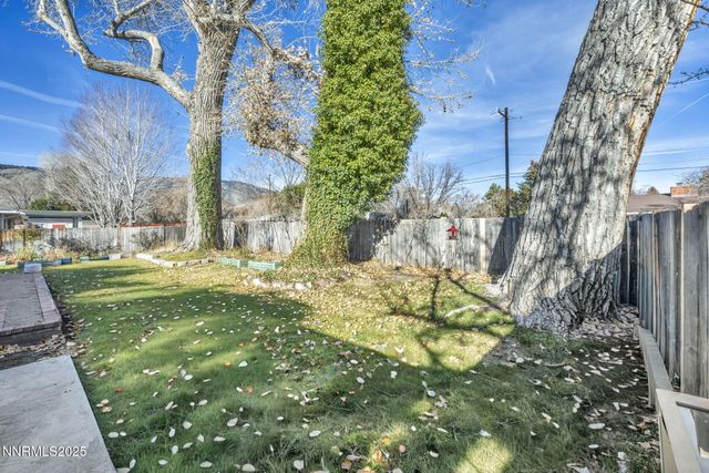 1216 Enterprize Way, Carson City, NV 89703